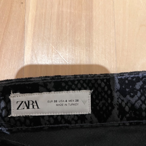 Zara snakeskin print jeans - Picture 3 of 4